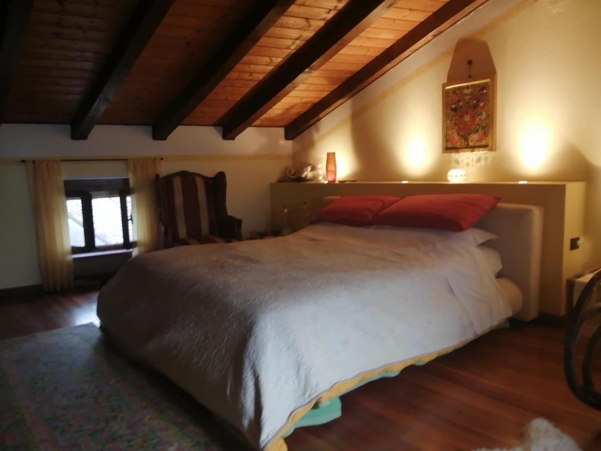 Beb Da Paolo Con Vista Lago San Zeno di Montagna Eksteriør billede