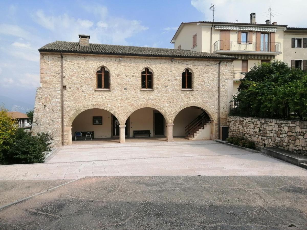 Beb Da Paolo Con Vista Lago San Zeno di Montagna Eksteriør billede
