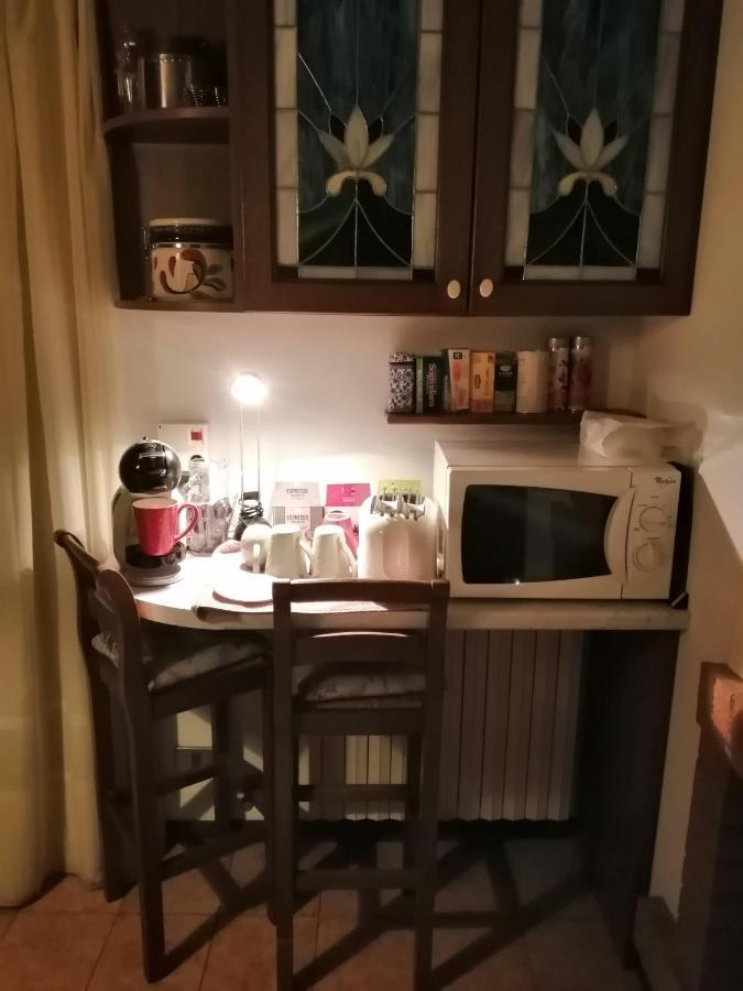 Beb Da Paolo Con Vista Lago San Zeno di Montagna Eksteriør billede